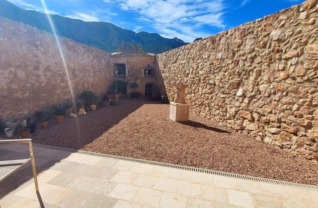 2 bedroom Villa for sale in La Romana with pool - € 275,000 (Ref: 9700297)