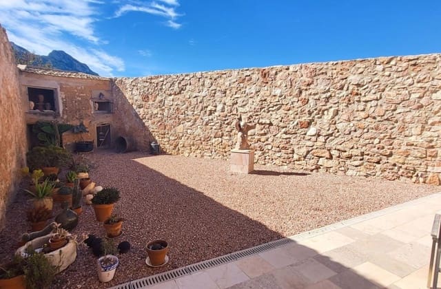 2 bedroom Villa for sale in La Romana with pool - € 275,000 (Ref: 9700297)