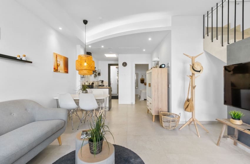 3 sypialnia Dom na sprzedaż w Villamartin z basenem - 325 000 € (Ref: 9709176)