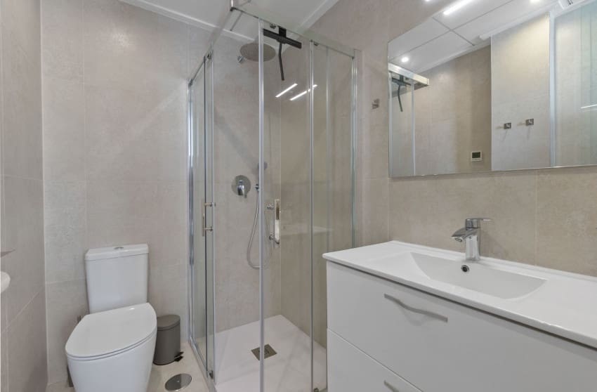 3 sypialnia Dom na sprzedaż w Villamartin z basenem - 325 000 € (Ref: 9709176)