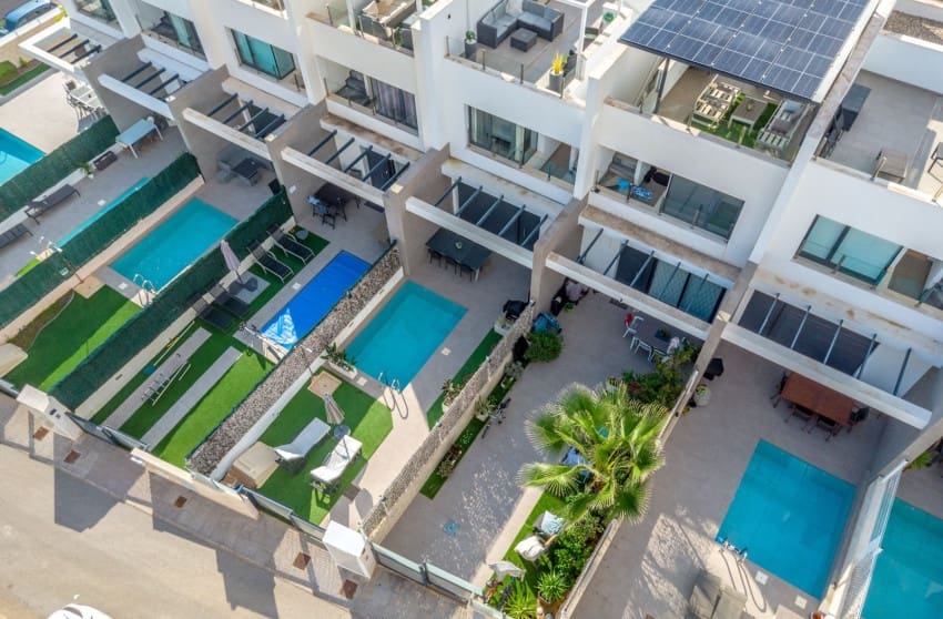 3 sypialnia Dom na sprzedaż w Villamartin z basenem - 325 000 € (Ref: 9709176)