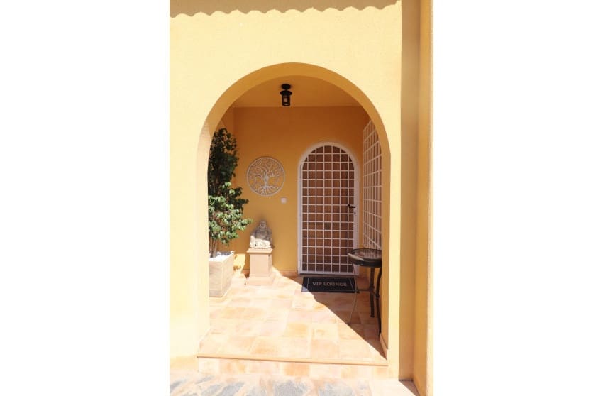 3 bedroom Villa for sale in Fortuna with pool garage - € 269,500 (Ref: 9747281)