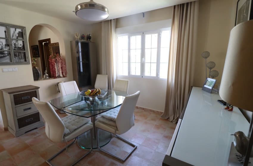 3 bedroom Villa for sale in Fortuna with pool garage - € 269,500 (Ref: 9747281)
