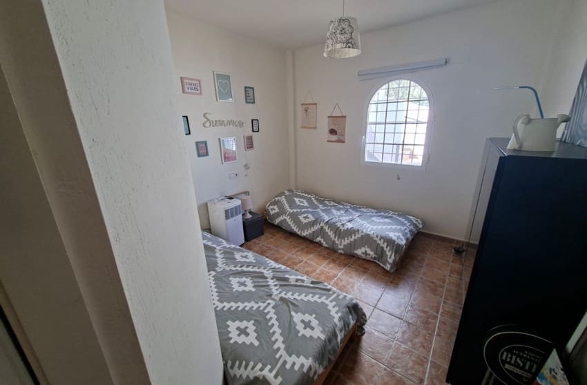 5 quarto Moradia para venda em Fortuna com piscina - 269 500 € (Ref: 9788083)