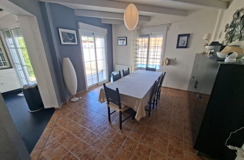 5 quarto Moradia para venda em Fortuna com piscina - 269 500 € (Ref: 9788083)