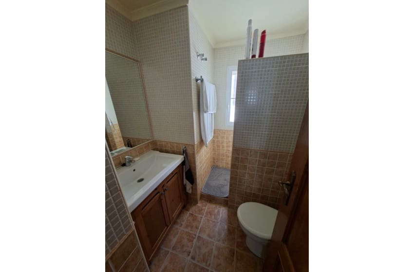 5 quarto Moradia para venda em Fortuna com piscina - 269 500 € (Ref: 9788083)