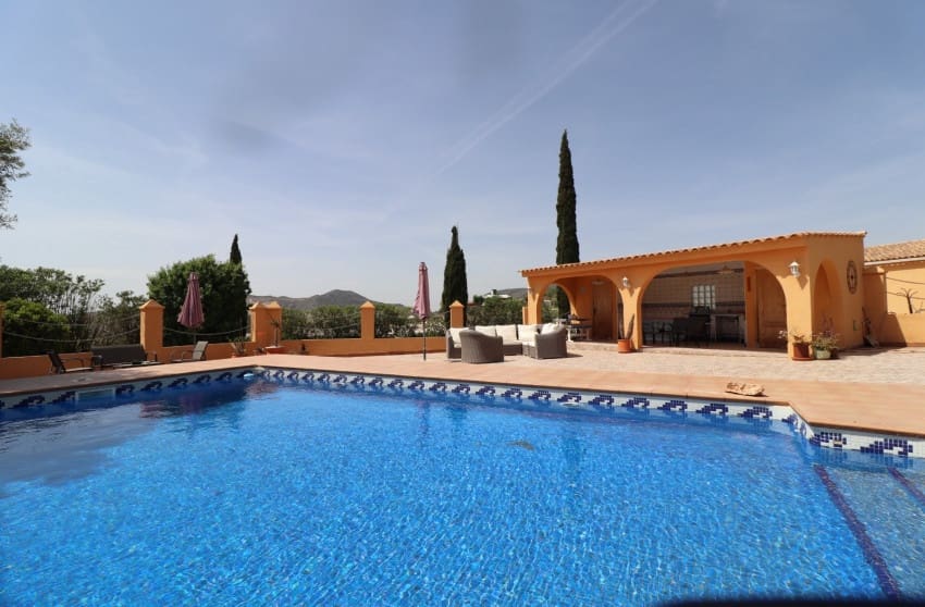 5 sovrum Finca/Hus på landet till salu i La Canalosa med pool garage - 399 500 € (Ref: 9798320)