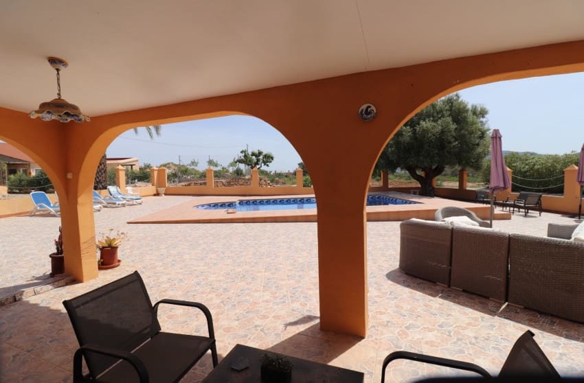 5 sovrum Finca/Hus på landet till salu i La Canalosa med pool garage - 399 500 € (Ref: 9798320)