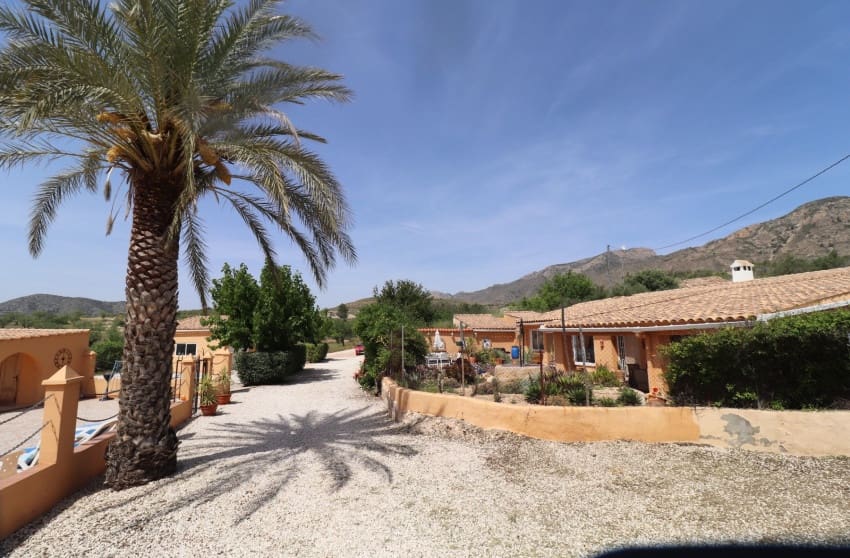 5 sovrum Finca/Hus på landet till salu i La Canalosa med pool garage - 399 500 € (Ref: 9798320)