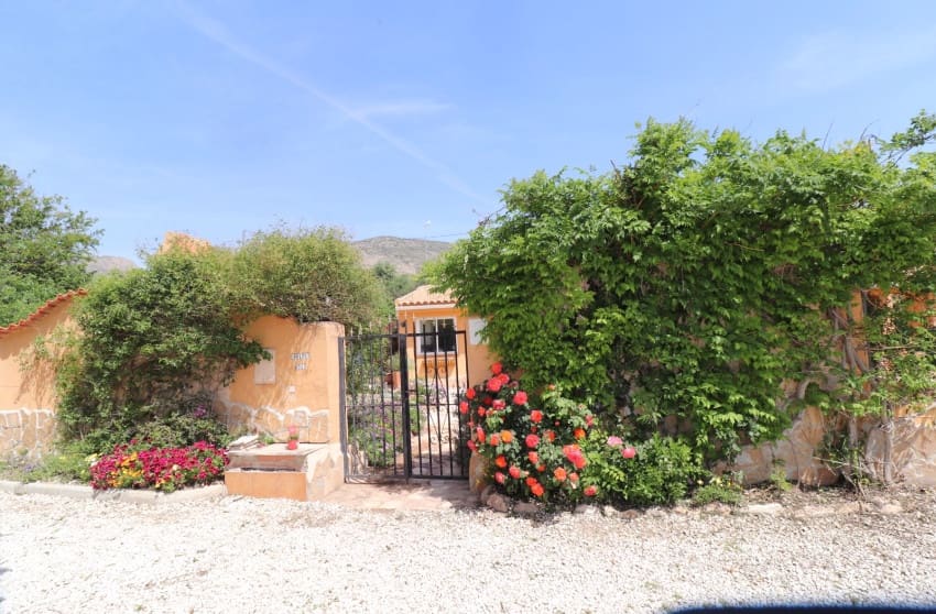 5 sovrum Finca/Hus på landet till salu i La Canalosa med pool garage - 399 500 € (Ref: 9798320)