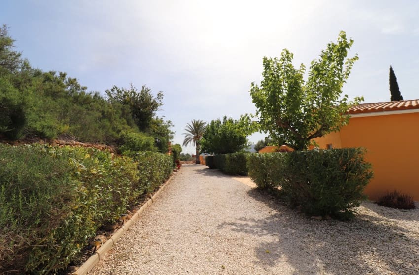 5 sovrum Finca/Hus på landet till salu i La Canalosa med pool garage - 399 500 € (Ref: 9798320)