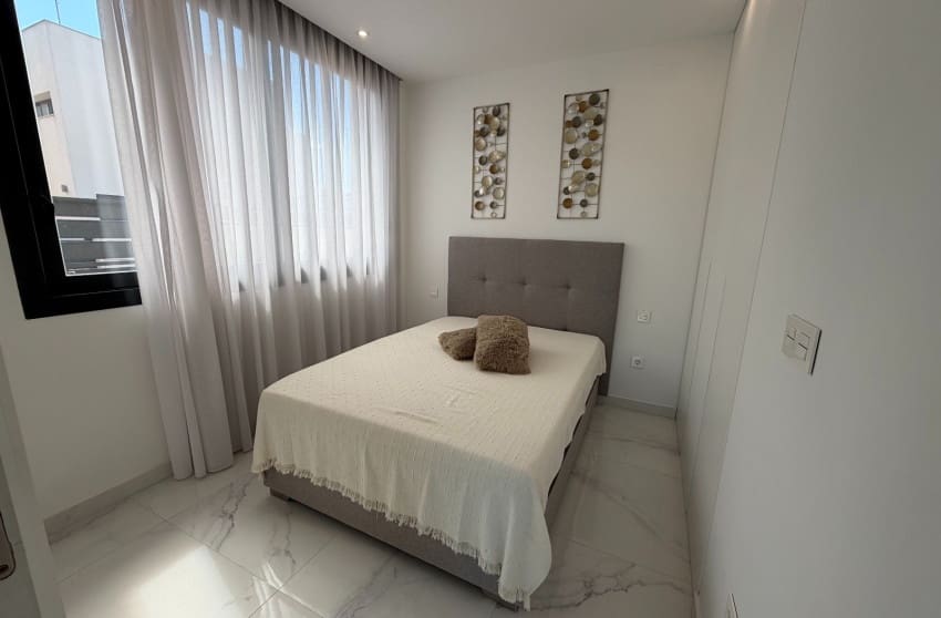 3 bedroom Villa for sale in Ciudad Quesada with pool - € 399,900 (Ref: 9813625)