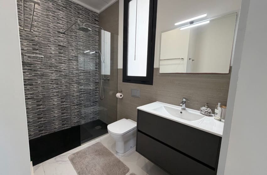 3 bedroom Villa for sale in Ciudad Quesada with pool - € 399,900 (Ref: 9813625)