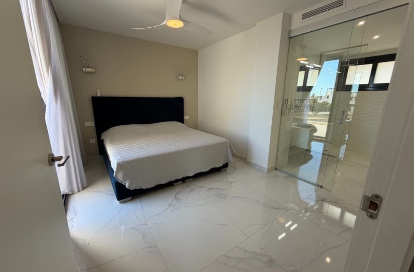 3 bedroom Villa for sale in Ciudad Quesada with pool - € 399,900 (Ref: 9813625)