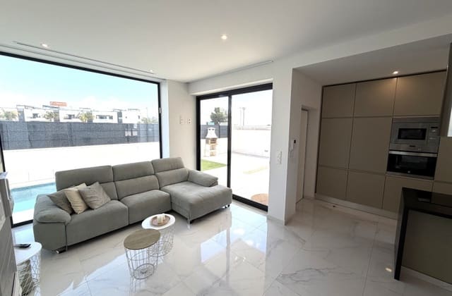 3 bedroom Villa for sale in Ciudad Quesada, Rojales with pool - € 399,900 (Ref: 9813625)