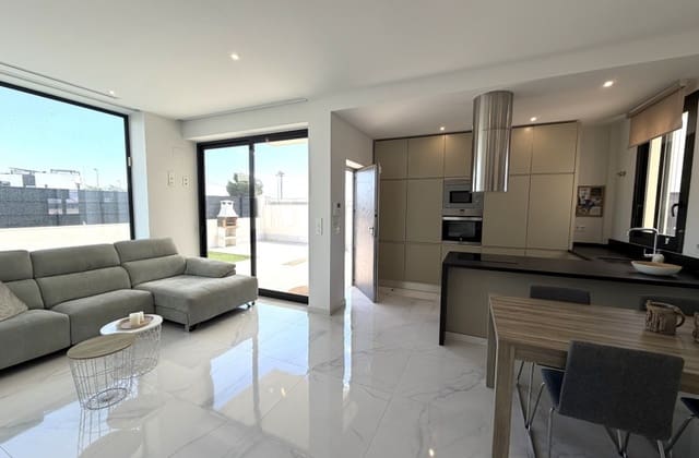 3 bedroom Villa for sale in Ciudad Quesada, Rojales with pool - € 399,900 (Ref: 9813625)