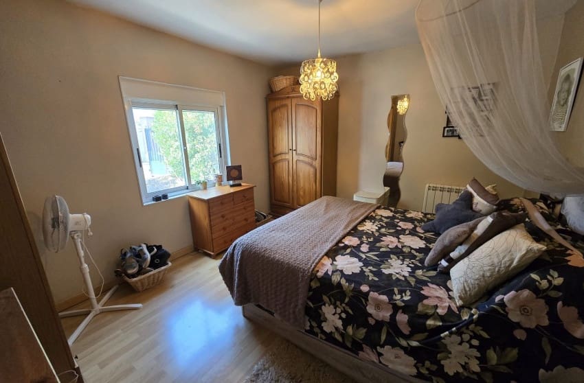 5 soveværelse Villa til salg i Sax med swimmingpool - € 349.950 (Ref: 9813626)