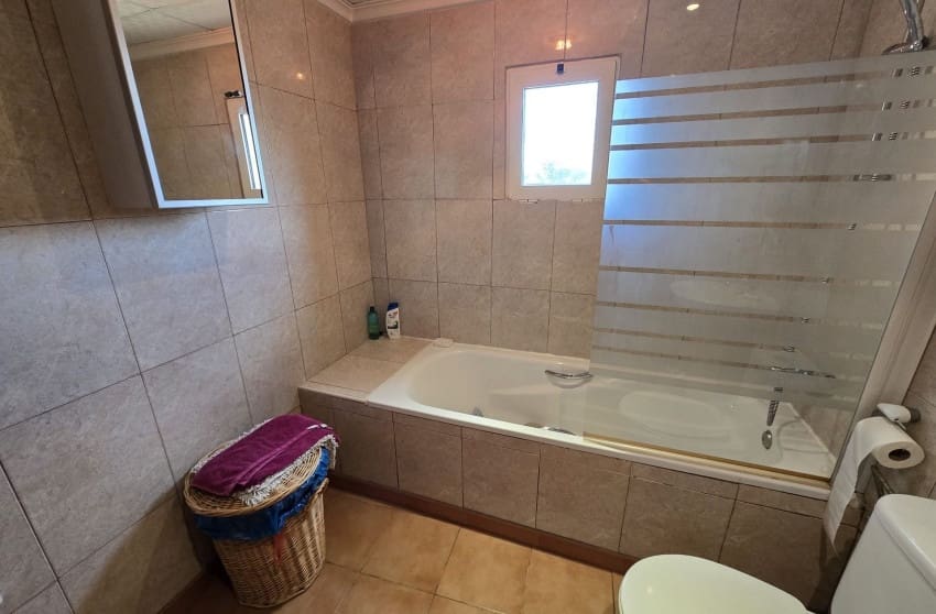 5 soveværelse Villa til salg i Sax med swimmingpool - € 349.950 (Ref: 9813626)