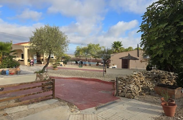 5 soveværelse Villa til salg i Sax med swimmingpool - € 349.950 (Ref: 9813626)