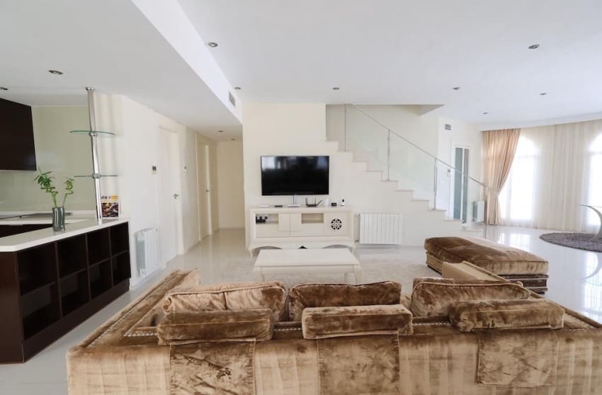 5 slaapkamer Villa te koop in Ciudad Quesada met zwembad - € 860.000 (Ref: 9826856)