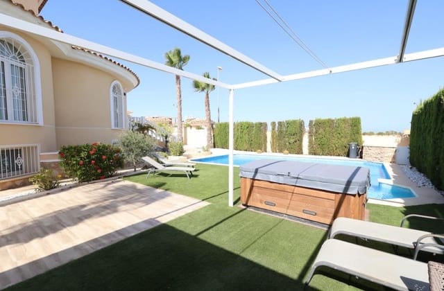 5 slaapkamer Villa te koop in Ciudad Quesada, Rojales met zwembad - € 860.000 (Ref: 9826856)