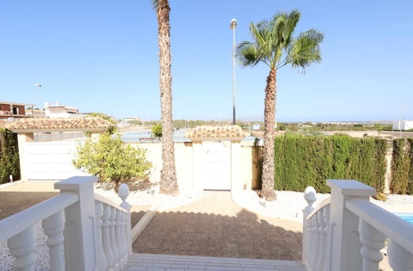 5 slaapkamer Villa te koop in Ciudad Quesada met zwembad - € 860.000 (Ref: 9826856)