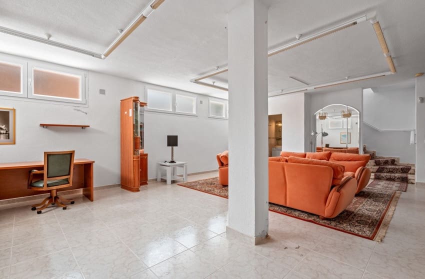 4 makuuhuone Huvila myytävänä paikassa Ciudad Quesada mukana uima-altaan - 750 000 € (Ref: 9826857)