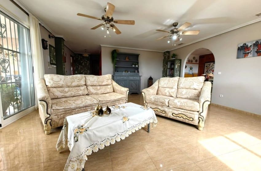 4 bedroom Villa for sale in Macisvenda with pool garage - € 475,000 (Ref: 9826858)