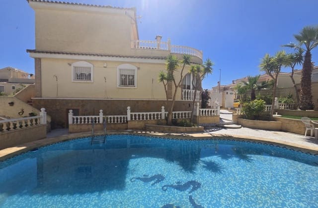5 soveværelse Villa til salg i Monforte del Cid med swimmingpool - € 349.995 (Ref: 9842022)
