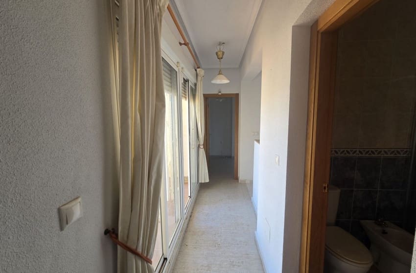 5 bedroom Villa for sale in Monforte del Cid with pool - € 349,995 (Ref: 9842022)