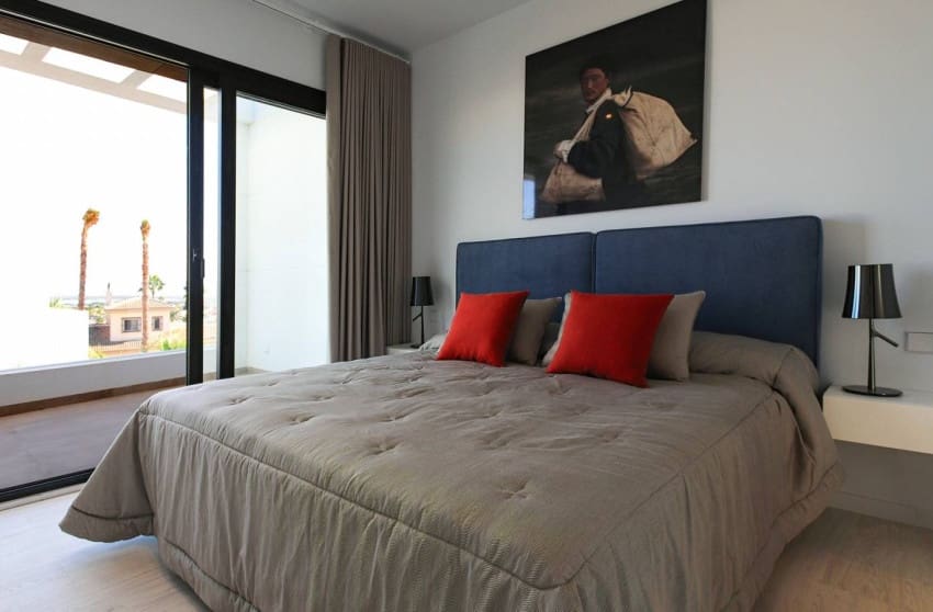 3 bedroom Villa for sale in Rojales - € 750,000 (Ref: 9868029)
