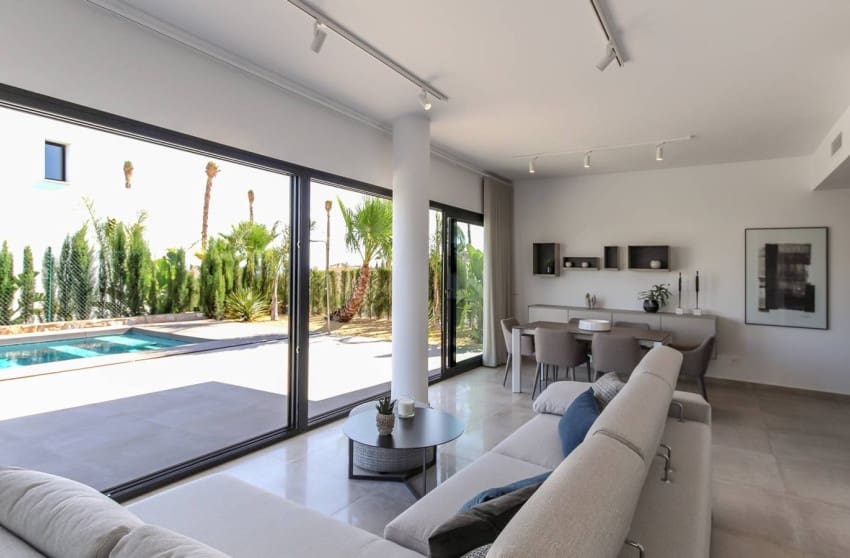 3 bedroom Villa for sale in Rojales - € 750,000 (Ref: 9868029)