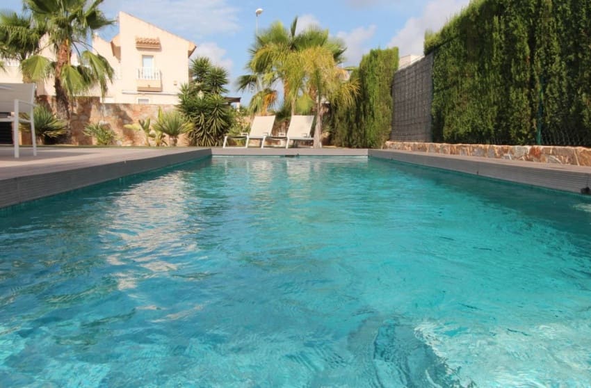 3 bedroom Villa for sale in Rojales - € 750,000 (Ref: 9868029)