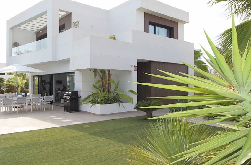 3 bedroom Villa for sale in Rojales - € 750,000 (Ref: 9868029)