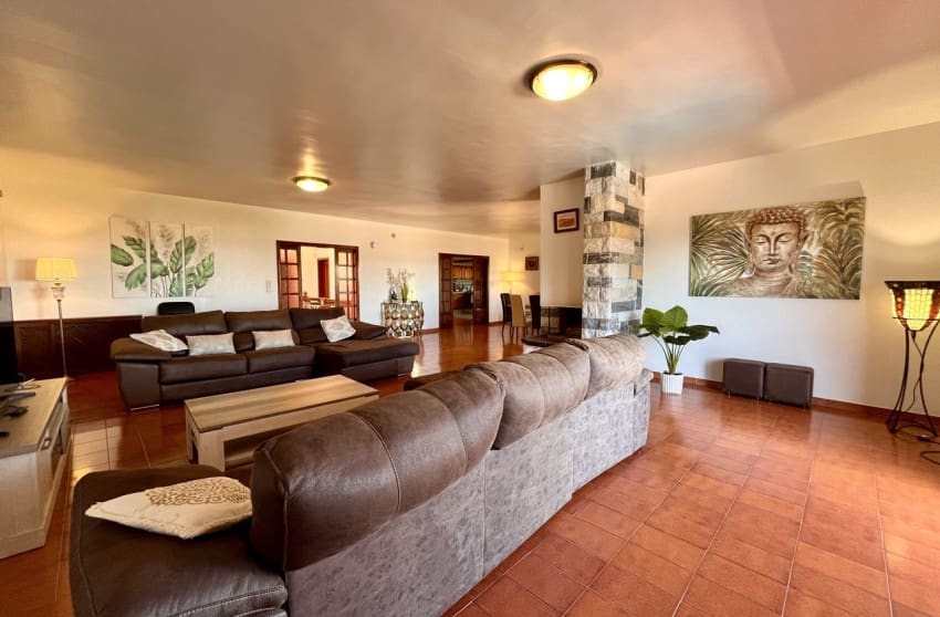 4 slaapkamer Villa te koop in La Nucia - € 995.000 (Ref: 9868030)