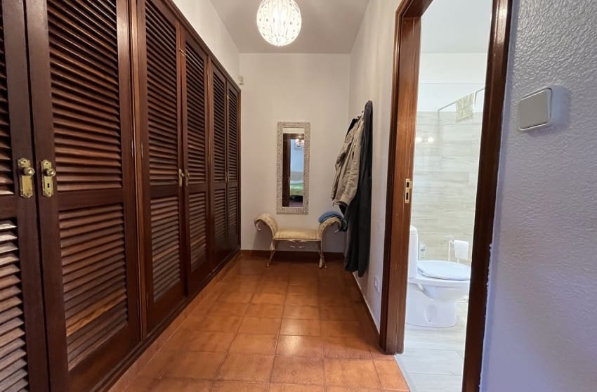 4 slaapkamer Villa te koop in La Nucia - € 995.000 (Ref: 9868030)