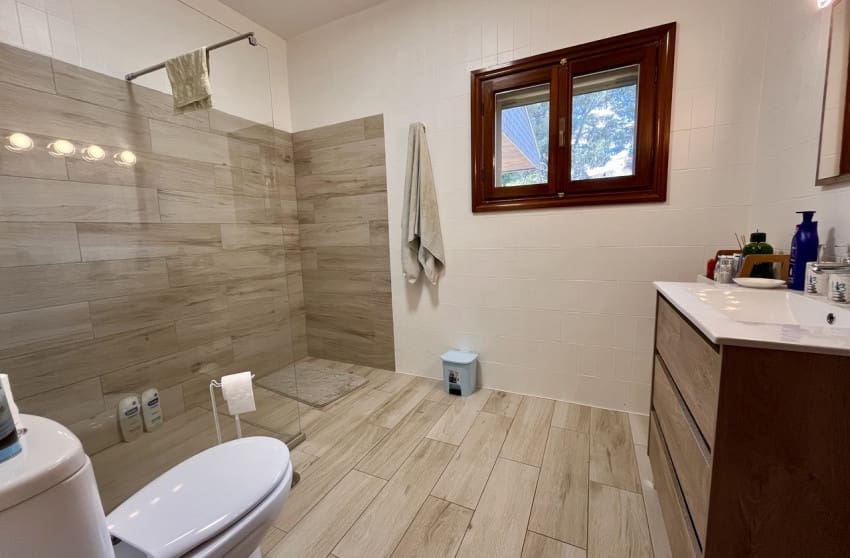 4 slaapkamer Villa te koop in La Nucia - € 995.000 (Ref: 9868030)