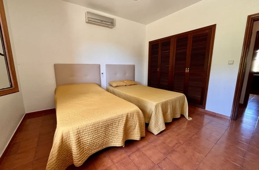 4 slaapkamer Villa te koop in La Nucia - € 995.000 (Ref: 9868030)