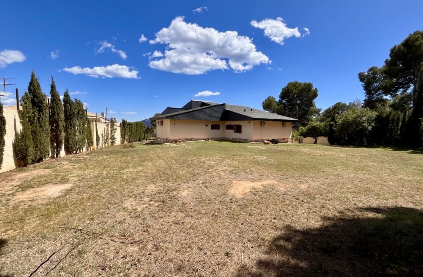 4 slaapkamer Villa te koop in La Nucia - € 995.000 (Ref: 9868030)