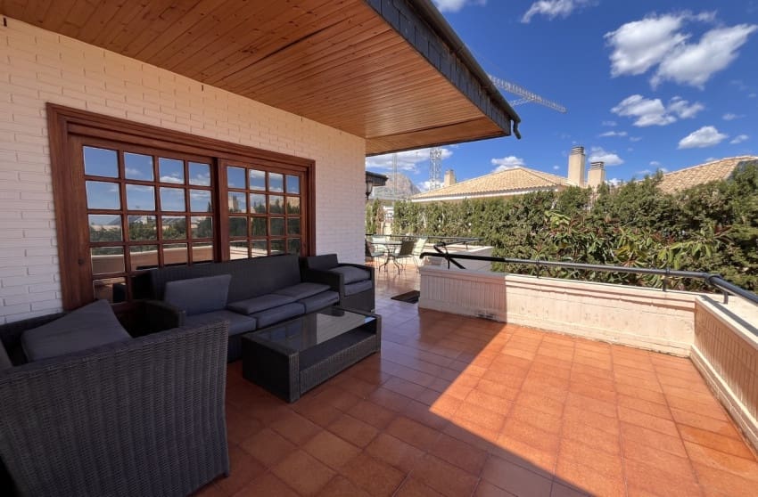 4 slaapkamer Villa te koop in La Nucia - € 995.000 (Ref: 9868030)