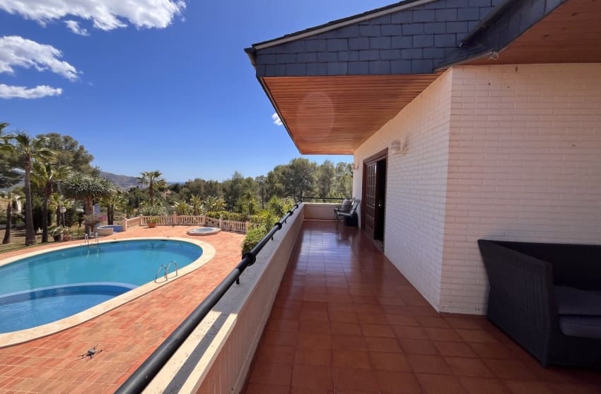 4 slaapkamer Villa te koop in La Nucia - € 995.000 (Ref: 9868030)