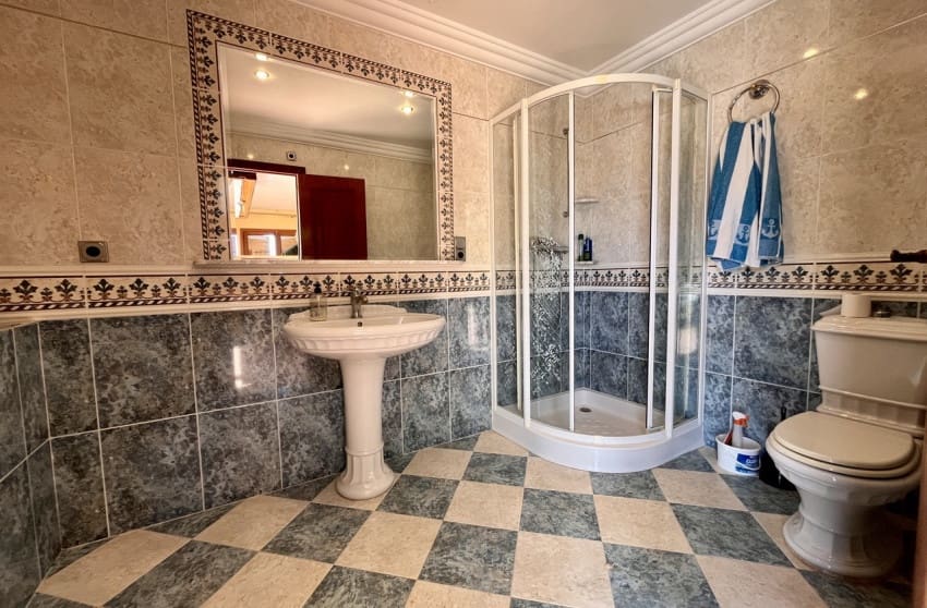4 slaapkamer Villa te koop in La Nucia - € 995.000 (Ref: 9868030)