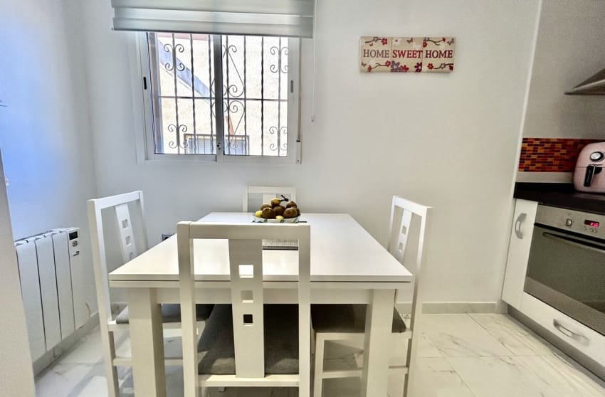 3 bedroom Villa for sale in Los Balcones with pool - € 265,950 (Ref: 9868031)