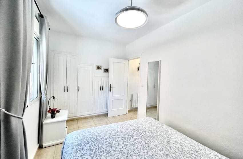 3 bedroom Villa for sale in Los Balcones with pool - € 265,950 (Ref: 9868031)