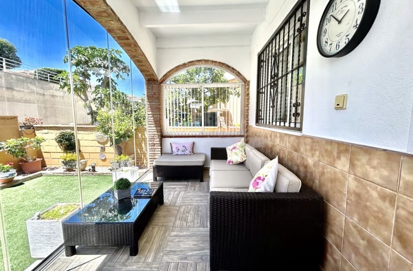 3 bedroom Villa for sale in Los Balcones with pool - € 265,950 (Ref: 9868031)