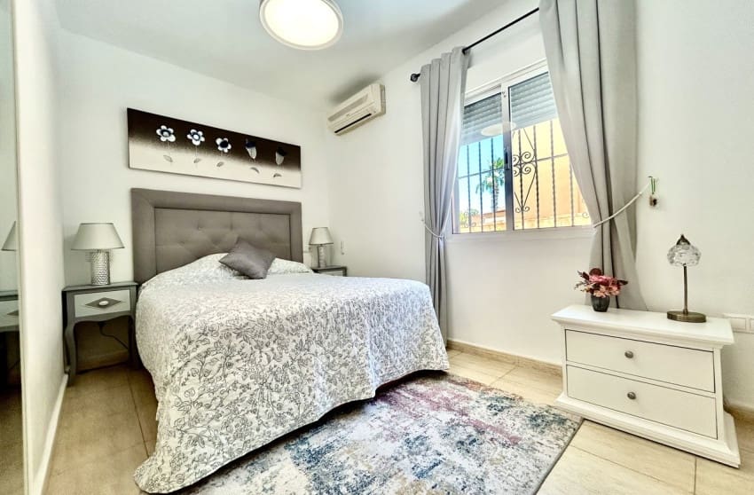 3 bedroom Villa for sale in Los Balcones with pool - € 265,950 (Ref: 9868031)
