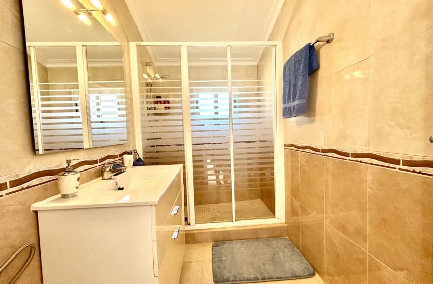 3 bedroom Villa for sale in Los Balcones with pool - € 265,950 (Ref: 9868031)