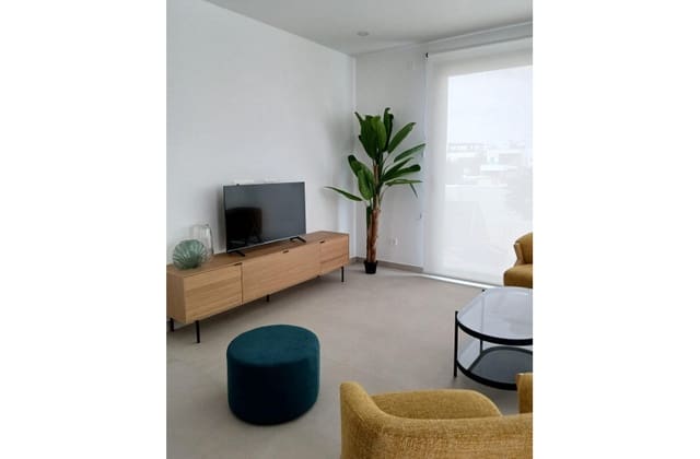 Casa de 3 habitaciones en Bigastro en venta con piscina - 328.000 € (Ref: 9868087)