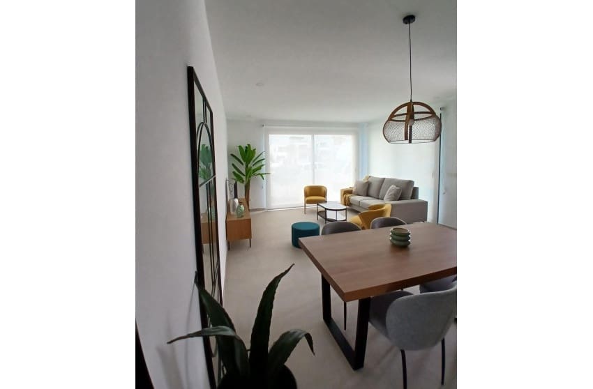 Casa de 3 habitaciones en Bigastro en venta con piscina - 328.000 € (Ref: 9868087)