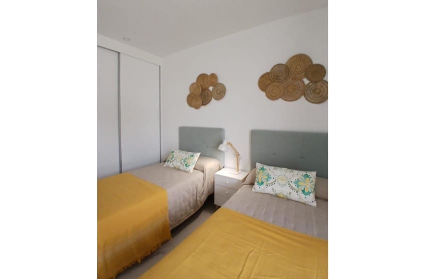 Casa de 3 habitaciones en Bigastro en venta con piscina - 328.000 € (Ref: 9868087)
